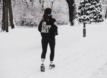 woman, jog, winter-5974901.jpg